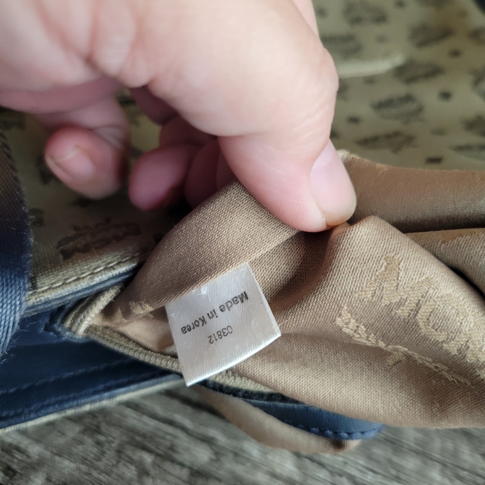MCM visetos messenger bag - Picture 7 of 10